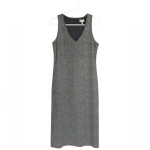 Old Navy size 4 women’s lined sleeveless classic black summer maxi dress.